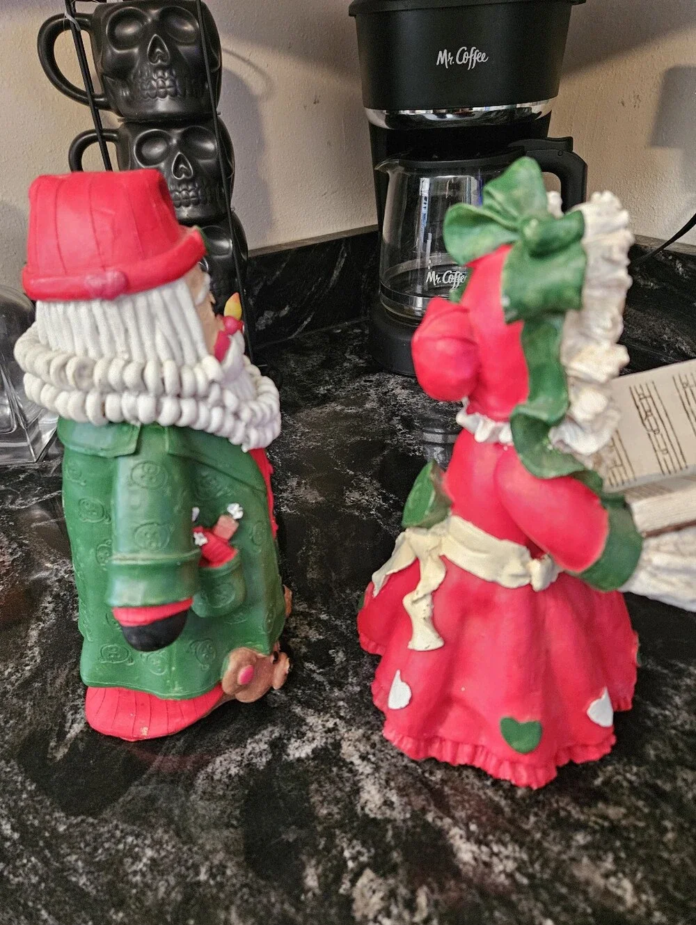 Vintage 1998 Kirkland's Cedar Creek Collection Mr. & Mrs. Santa Claus Figurines